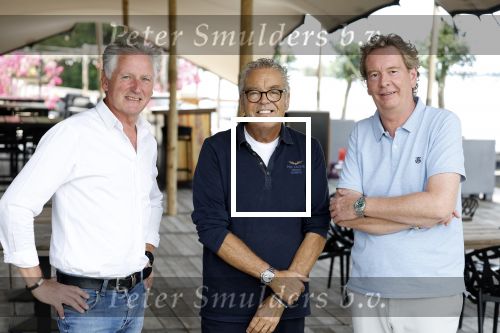 Vinkeveen 5 september 2022
Peter Rijsenbrij Olav Mol en Alexander Stevens van Grand Prix radio bij the Harbour Club Vinkeveen