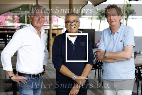 Vinkeveen 5 september 2022
Peter Rijsenbrij Olav Mol en Alexander Stevens van Grand Prix radio bij the Harbour Club Vinkeveen