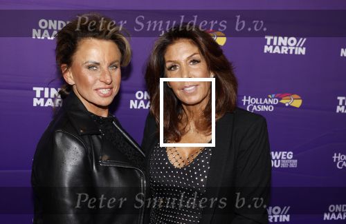 Amstelveen 26 september 2022
Premiere theatershow Tino Martin in de schouwburg van Amstelveen . Rachel Hazes met goede vriendin Jacqueline Laats