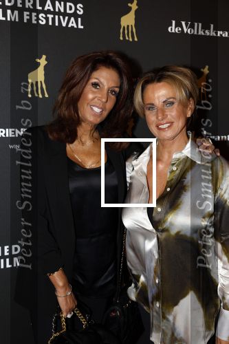 Utrecht 27 september 2022
Premiere docu Koning op de Dam over het leven van Won Yip tijdens Nederlandse filmdagen in Kinepolis. Rachel Hazes met beste vriendin Jacqueline Laats