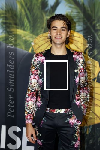 Amsterdam 25 september 2022
Premiere ticket to paradise in Tuschinski.
Raphael Bouman