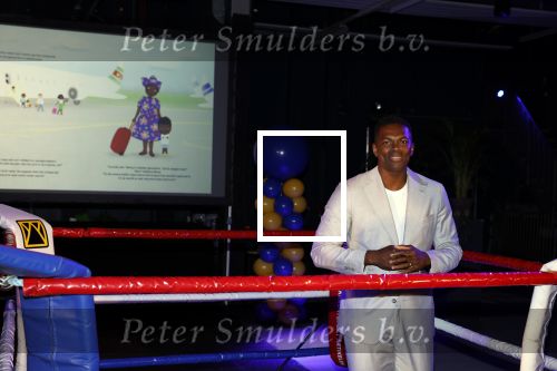 Amsterdam 5 oktober 2022
Boekpresentatie Remy Bonjasky . Aanwezig zijn vrouw Renate Goet en hun dochter Skye.