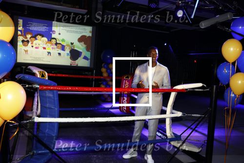 Amsterdam 5 oktober 2022
Boekpresentatie Remy Bonjasky . Aanwezig zijn vrouw Renate Goet en hun dochter Skye.