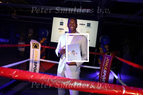 Amsterdam 5 oktober 2022
Boekpresentatie Remy Bonjasky . Aanwezig zijn vrouw Renate Goet en hun dochter Skye.