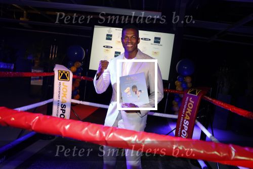 Amsterdam 5 oktober 2022
Boekpresentatie Remy Bonjasky . Aanwezig zijn vrouw Renate Goet en hun dochter Skye.