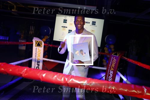 Amsterdam 5 oktober 2022
Boekpresentatie Remy Bonjasky . Aanwezig zijn vrouw Renate Goet en hun dochter Skye.