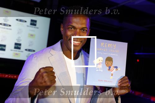 Amsterdam 5 oktober 2022
Boekpresentatie Remy Bonjasky . Aanwezig zijn vrouw Renate Goet en hun dochter Skye.