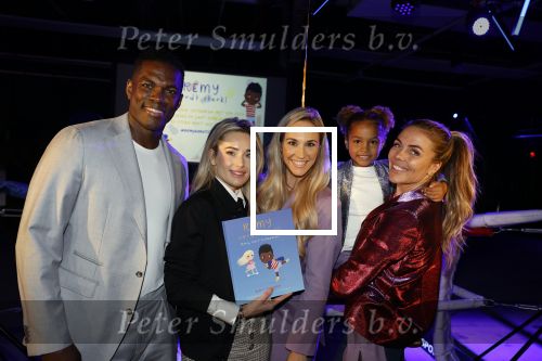 Amsterdam 5 oktober 2022
Boekpresentatie Remy Bonjasky . Aanwezig zijn vrouw Renate Goet en hun dochter Skye. Merel v Carlsburg en Stevie v zweden