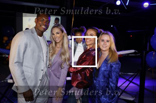 Amsterdam 5 oktober 2022
Boekpresentatie Remy Bonjasky . Aanwezig zijn vrouw Renate Goet en hun dochter Skye. Merel v Carlsburg