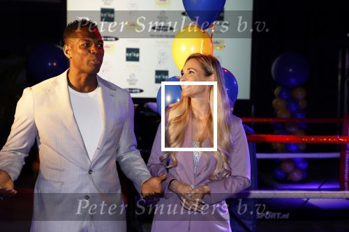 Amsterdam 5 oktober 2022
Boekpresentatie Remy Bonjasky . Aanwezig zijn vrouw Renate Goet en hun dochter Skye.