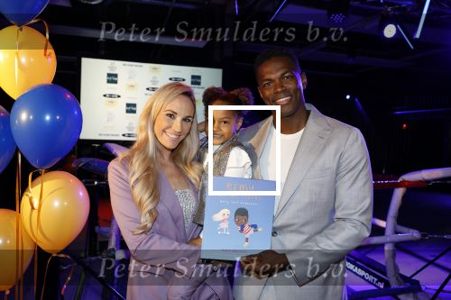Amsterdam 5 oktober 2022
Boekpresentatie Remy Bonjasky . Aanwezig zijn vrouw Renate Goet en hun dochter Skye.