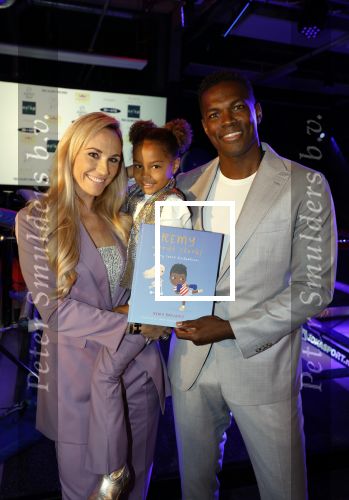 Amsterdam 5 oktober 2022
Boekpresentatie Remy Bonjasky . Aanwezig zijn vrouw Renate Goet en hun dochter Skye.