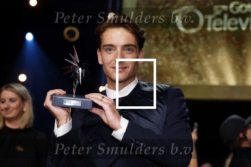 Amsterdam 6 oktober 2022
Uitreiking televizierring 2022 in carre .
Robbert Rodenburg met partner