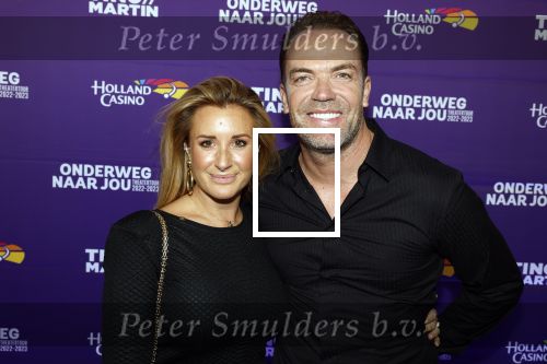 Amstelveen 26 september 2022
Premiere theatershow Tino Martin in de schouwburg van Amstelveen . Robert Doornbos met zijn vriendin Chantal Bles