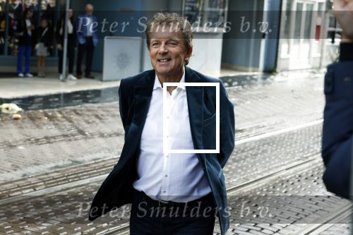 Amsterdam 2 oktober 2022
Premiere de grote sinterklaasfilm gespuis in de speelgoedkluis in Tuschinski. 
Robert ten Brink