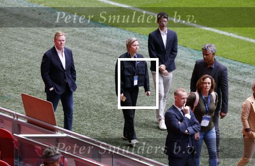 Amsterdam 21 september 2022
Koning Willem Alexander bezoekt sportdag van de Johan Cruyff foundation op de toekomst en in de Johan Cruyff Arena . Danny Cruyff Jordi Cruyff en zijn dochter Susila .