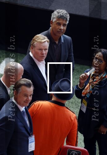 Amsterdam 21 september 2022
Koning Willem Alexander bezoekt sportdag van de Johan Cruyff foundation op de toekomst en in de Johan Cruyff Arena . Danny Cruyff Jordi Cruyff en zijn dochter Susila . Ronald Koeman