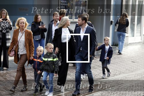 Amsterdam 2 oktober 2022
Premiere de grote sinterklaasfilm gespuis in de speelgoedkluis in Tuschinski. 
Royce de Vries met zijn vrouw Amanda de Vries