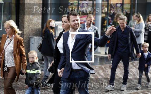 Amsterdam 2 oktober 2022
Premiere de grote sinterklaasfilm gespuis in de speelgoedkluis in Tuschinski. 
Royce de Vries met zijn vrouw Amanda de Vries