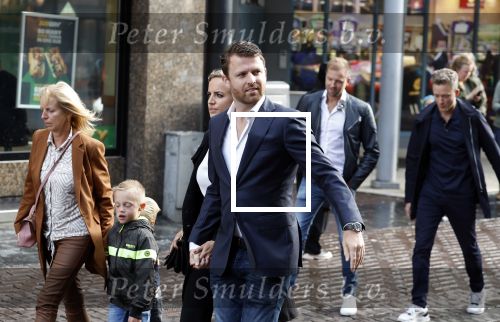 Amsterdam 2 oktober 2022
Premiere de grote sinterklaasfilm gespuis in de speelgoedkluis in Tuschinski. 
Royce de Vries met zijn vrouw Amanda de Vries