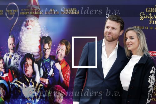 Amsterdam 2 oktober 2022
Premiere de grote sinterklaasfilm gespuis in de speelgoedkluis in Tuschinski. 
Royce de Vries met zijn vrouw Amanda de Vries