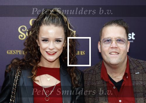 Amsterdam 2 oktober 2022
Premiere de grote sinterklaasfilm gespuis in de speelgoedkluis in Tuschinski. 
Rutger v Barneveld kwam met vriendin