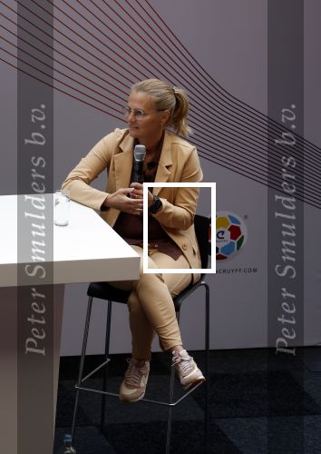 Amsterdam 21 september 2022
Koning Willem Alexander bezoekt sportdag van de Johan Cruyff foundation op de toekomst en in de Johan Cruyff Arena . Danny Cruyff Jordi Cruyff en zijn dochter Susila . Sarina Wiegman
