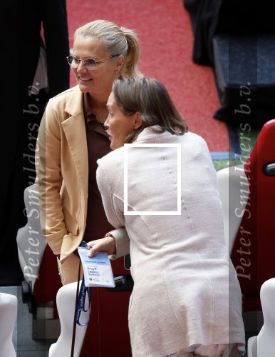 Amsterdam 21 september 2022
Koning Willem Alexander bezoekt sportdag van de Johan Cruyff foundation op de toekomst en in de Johan Cruyff Arena . Danny Cruyff Jordi Cruyff en zijn dochter Susila . Sarina Wiegman