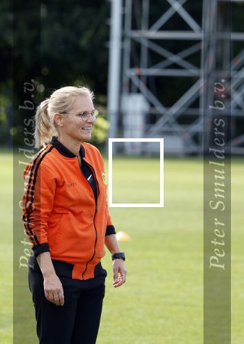 Amsterdam 21 september 2022
Koning Willem Alexander bezoekt sportdag van de Johan Cruyff foundation op de toekomst en in de Johan Cruyff Arena . Danny Cruyff Jordi Cruyff en zijn dochter Susila . sarina Wiegman