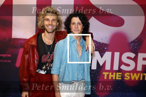 Amsterdam 30 september 2022
Premiere Misfit in Pathe arena.
De cast bestond oa uit Bettina Holwerda, Timor Steffens Senna Ramos Duncan Tromp Stefania Nienke v Dijk Anique Dreamon Kes v d Broek Ricky Naingolan Roosmarijn Wind Felice Poppeliers en Kimberley Agyarko . Sem Ben Yakar met vriend Martijn Stoffers