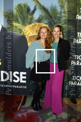 Amsterdam 25 september 2022
Premiere ticket to paradise in Tuschinski.
Sytske v d Ster (links) en Annemieke Delis (regisseur