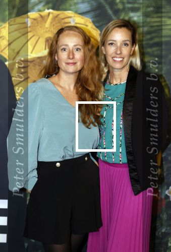 Amsterdam 25 september 2022
Premiere ticket to paradise in Tuschinski.
Sytske v d Ster (links) en Annemieke Delis (regisseur