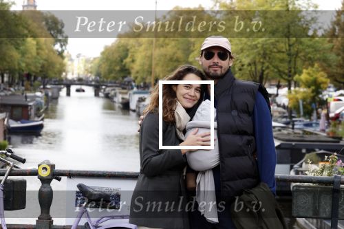 Amsterdam 1 oktober 2022
Thierry Baudet en zijn vrouw Davide Heijmans maken samen voor het eerst wandeling met hun zoontje die vorige week is geboren.