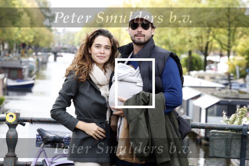 Amsterdam 1 oktober 2022
Thierry Baudet en zijn vrouw Davide Heijmans maken samen voor het eerst wandeling met hun zoontje die vorige week is geboren.