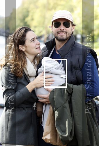 Amsterdam 1 oktober 2022
Thierry Baudet en zijn vrouw Davide Heijmans maken samen voor het eerst wandeling met hun zoontje die vorige week is geboren.