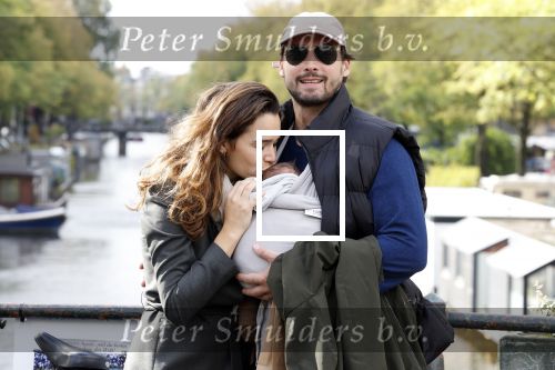 Amsterdam 1 oktober 2022
Thierry Baudet en zijn vrouw Davide Heijmans maken samen voor het eerst wandeling met hun zoontje die vorige week is geboren.