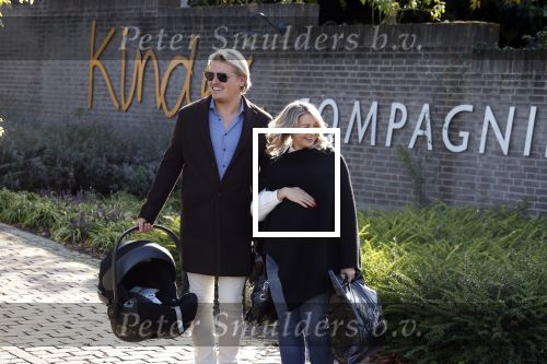 Lithoijen 11 oktober 2022
Thomas Berge en zijn zwangere vriendin Elianne Zweipfenning shoppen babyspulletjes in babywinkel Kindercompagnie.
