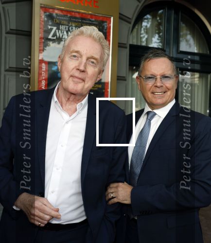 Amsterdam 31 augustus 2023
Premiere het grootste zwanenmeer ter wereld in Carre.
Andre v Duin met partner