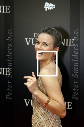 Amsterdam 11 september 2023
Premiere de Vuurlinie in Thuschinski Amsterdam . Angela Schijf draagt sieranden van Prinses Margarita