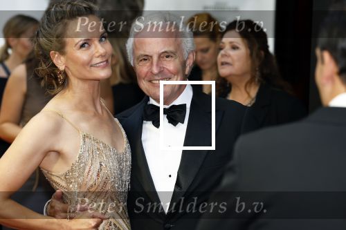 Amsterdam 11 september 2023
Premiere de Vuurlinie in Thuschinski Amsterdam . Angela Schijf draagt sieranden van Prinses Margarita.
Angela Schijf en Huub Stapel
