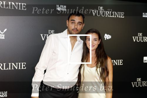 Amsterdam 11 september 2023
Premiere de Vuurlinie in Thuschinski Amsterdam .  Bobby Boermans en partner Denise