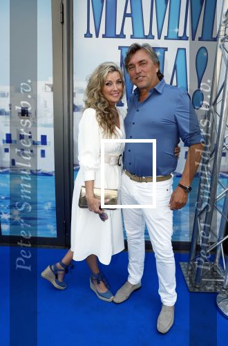 Amsterdam 10 september 2023
Premiere Mamma mia in het delamar theater. Brigitte Nijman met partner