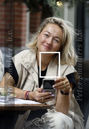 Amsterdam 18 september 2023
Carolien Spoor op terras bij v Dam .