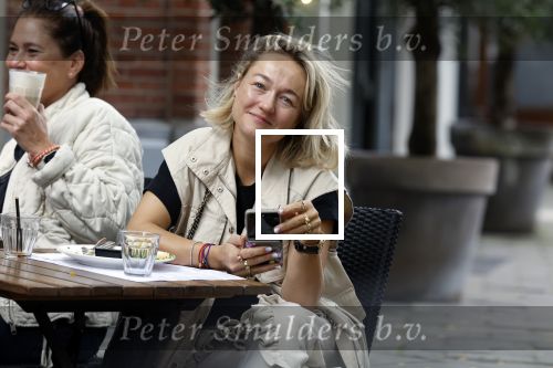 Amsterdam 18 september 2023
Carolien Spoor op terras bij v Dam .