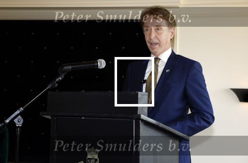 Noordwijk 18 september 2023
Boekpresentatie Annette Wijdom bij Huis ter Duin . Prinses Margarita kreeg eerste exemplaar. Cees Wijburg