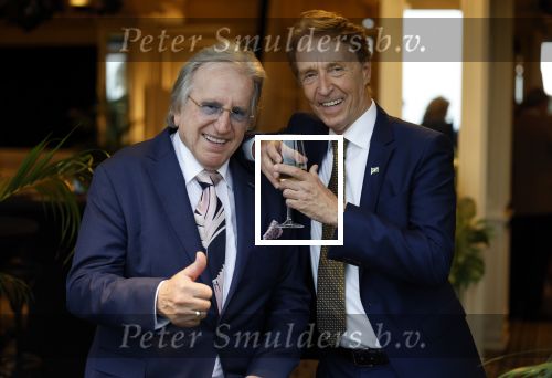 Noordwijk 18 september 2023
Boekpresentatie Annette Wijdom bij Huis ter Duin . Prinses Margarita kreeg eerste exemplaar.
Cees Wijburg en Lee Towers