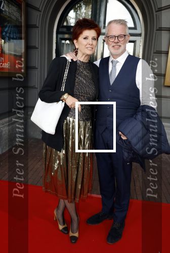 Amsterdam 31 augustus 2023
Premiere het grootste zwanenmeer ter wereld in Carre. Chazia Mourali met haar man