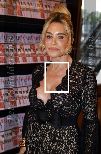 Amsterdam 31 augustus 2023
Premiere het grootste zwanenmeer ter wereld in Carre.
Connie Witteman met haar schoonzoon