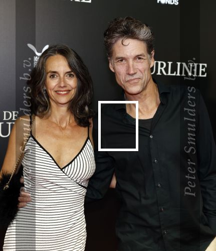 Amsterdam 11 september 2023
Premiere de Vuurlinie in Thuschinski Amsterdam . Daniel Boissevain en partner Vanessa Henneman