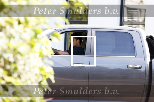 Abcoude 16 september 2023
Douwe Bob zijn vriendin met zoontje gaan verhuizen naar Abcoude . Ze hebben een huis gekocht aan het Gein .